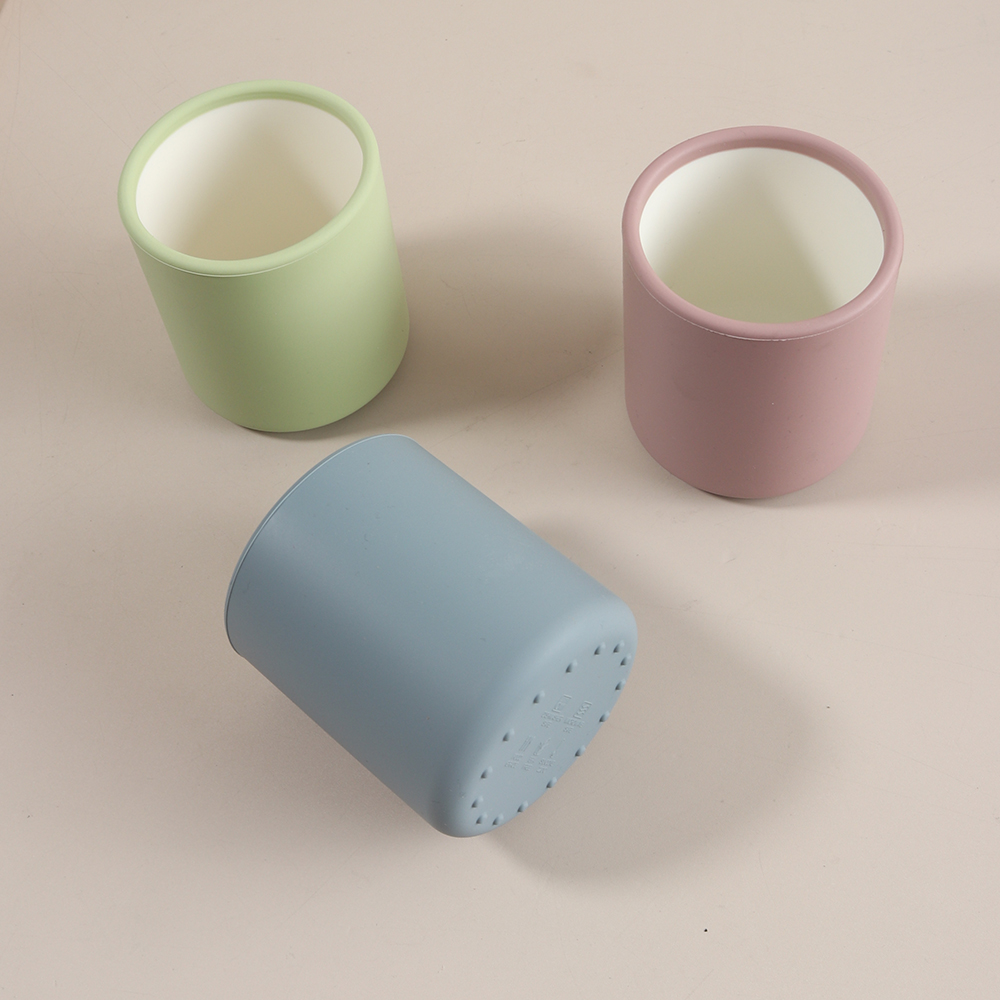Gobelet d'apprentissage en sil - Baby Food Grater avis et prix