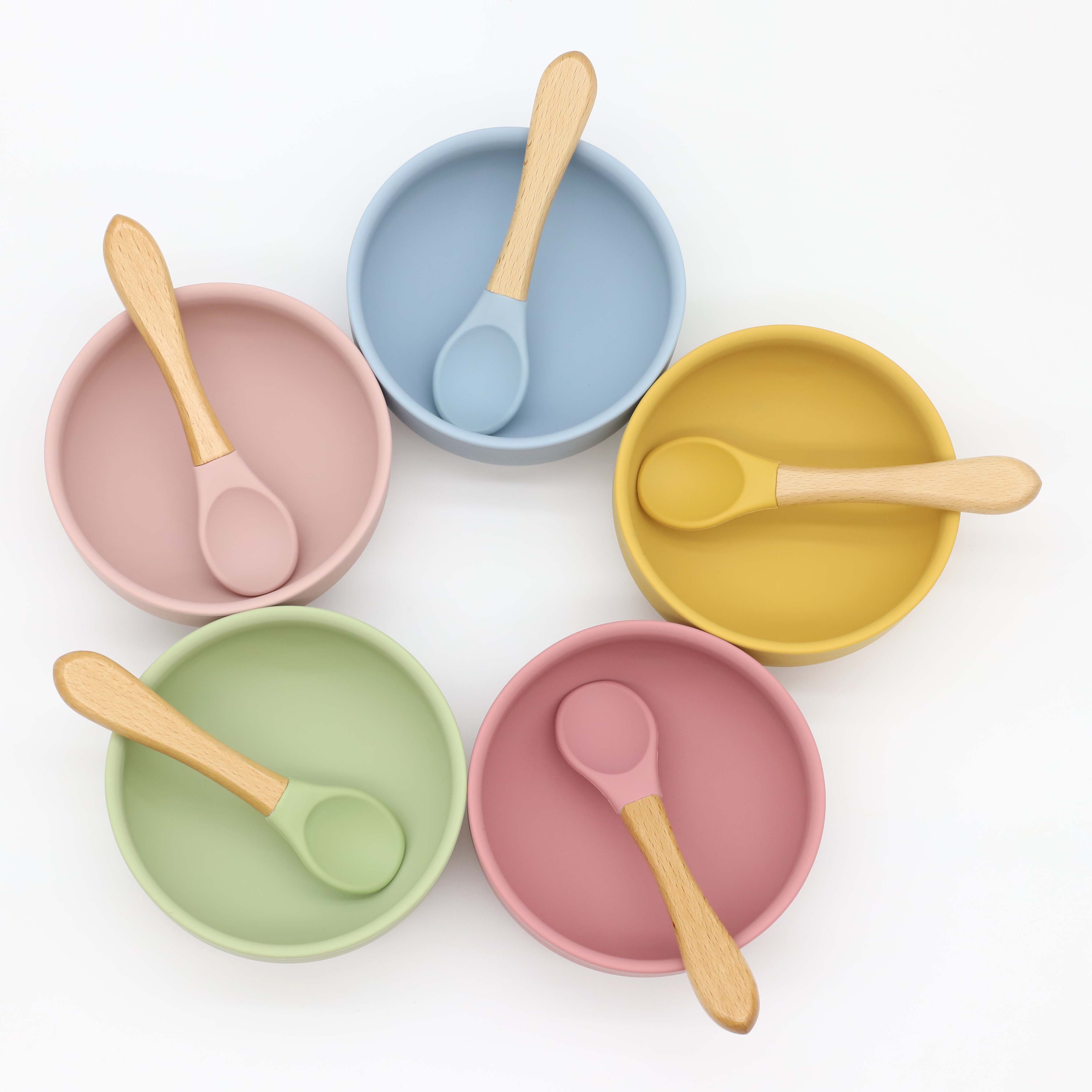Bol en silicone avec ventouse, - Baby Food Guide avis et prix